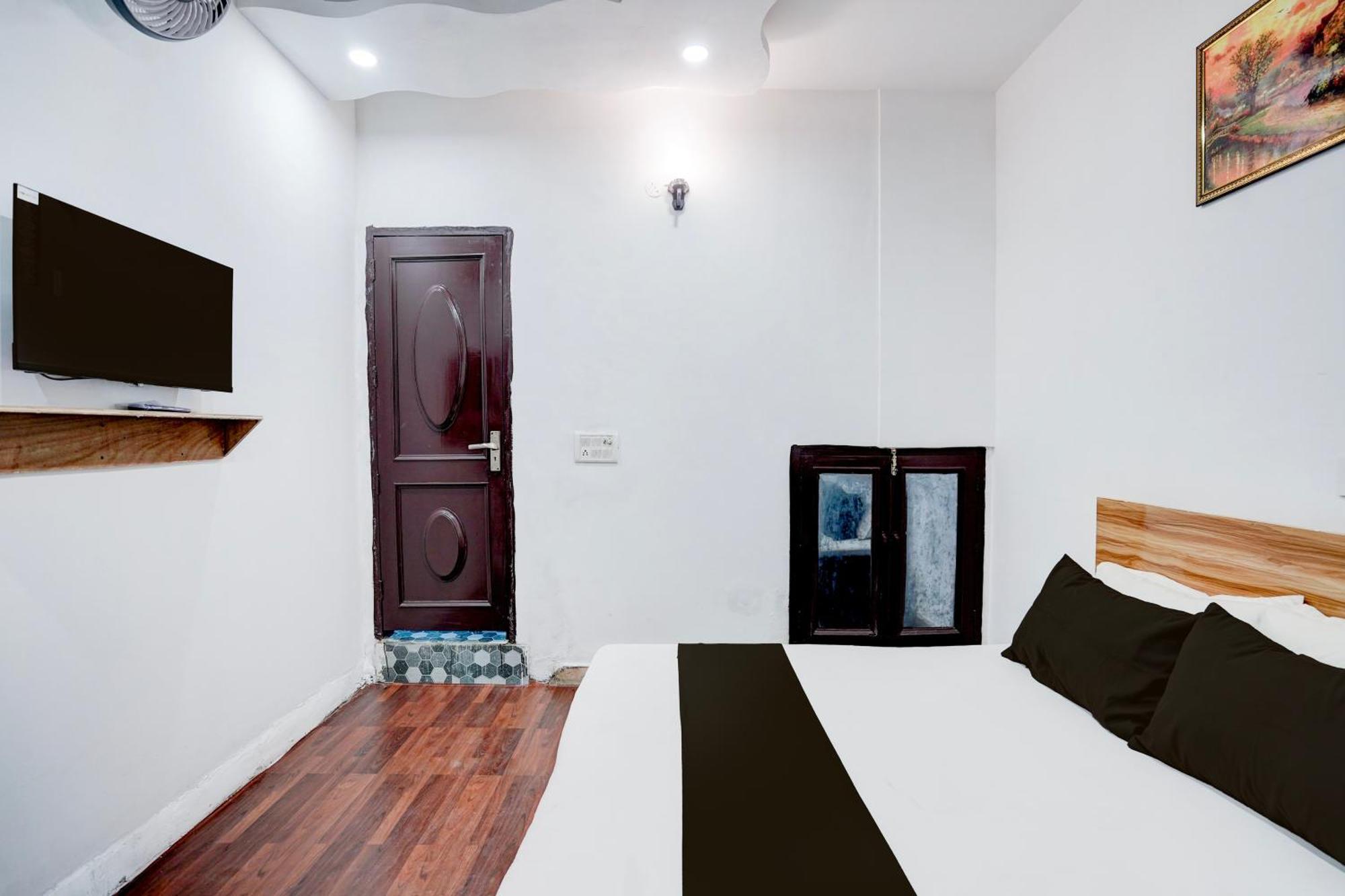 Hotel O Le Empire Stay House Nowe Delhi Zewnętrze zdjęcie