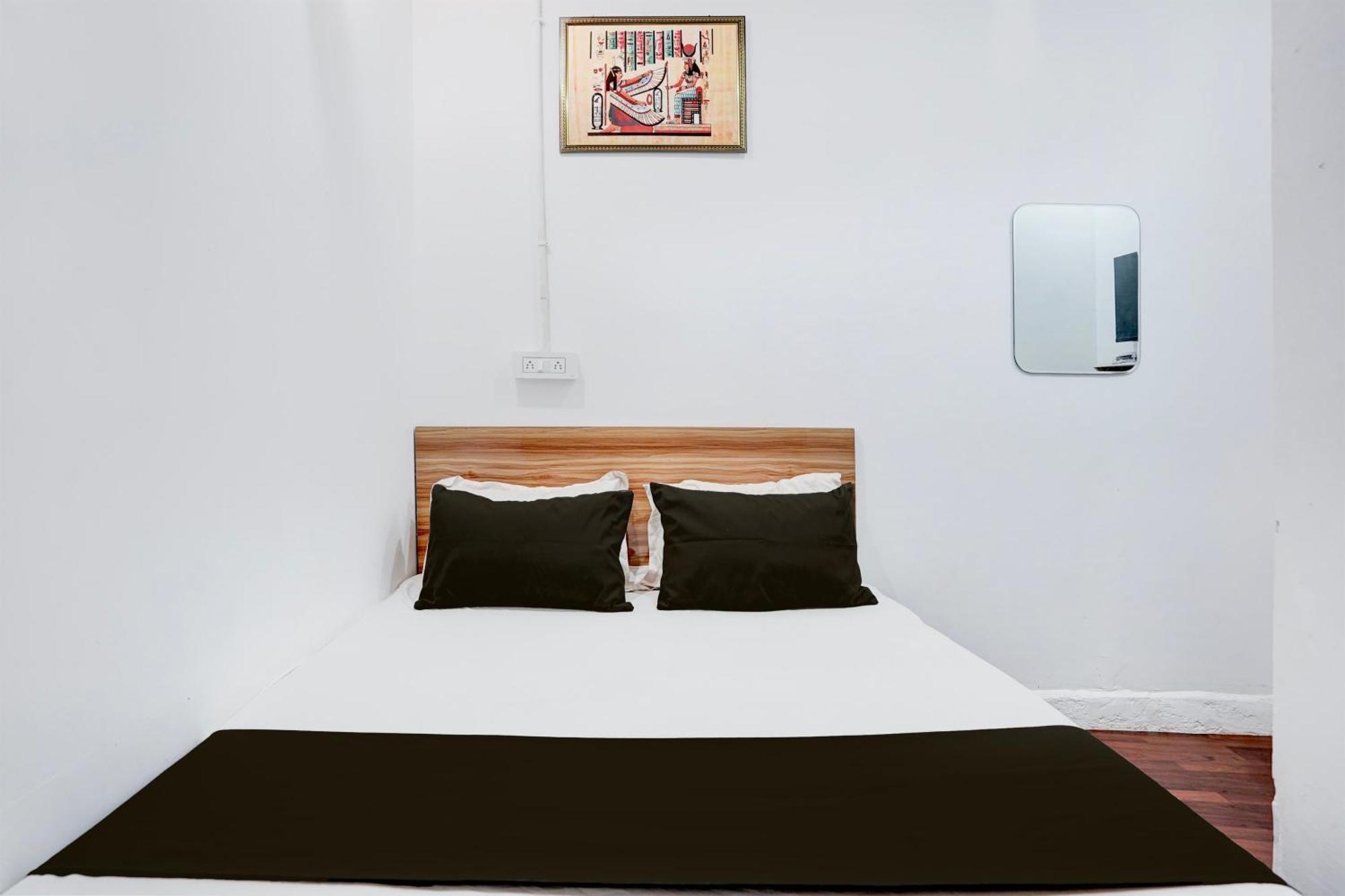 Hotel O Le Empire Stay House Nowe Delhi Zewnętrze zdjęcie