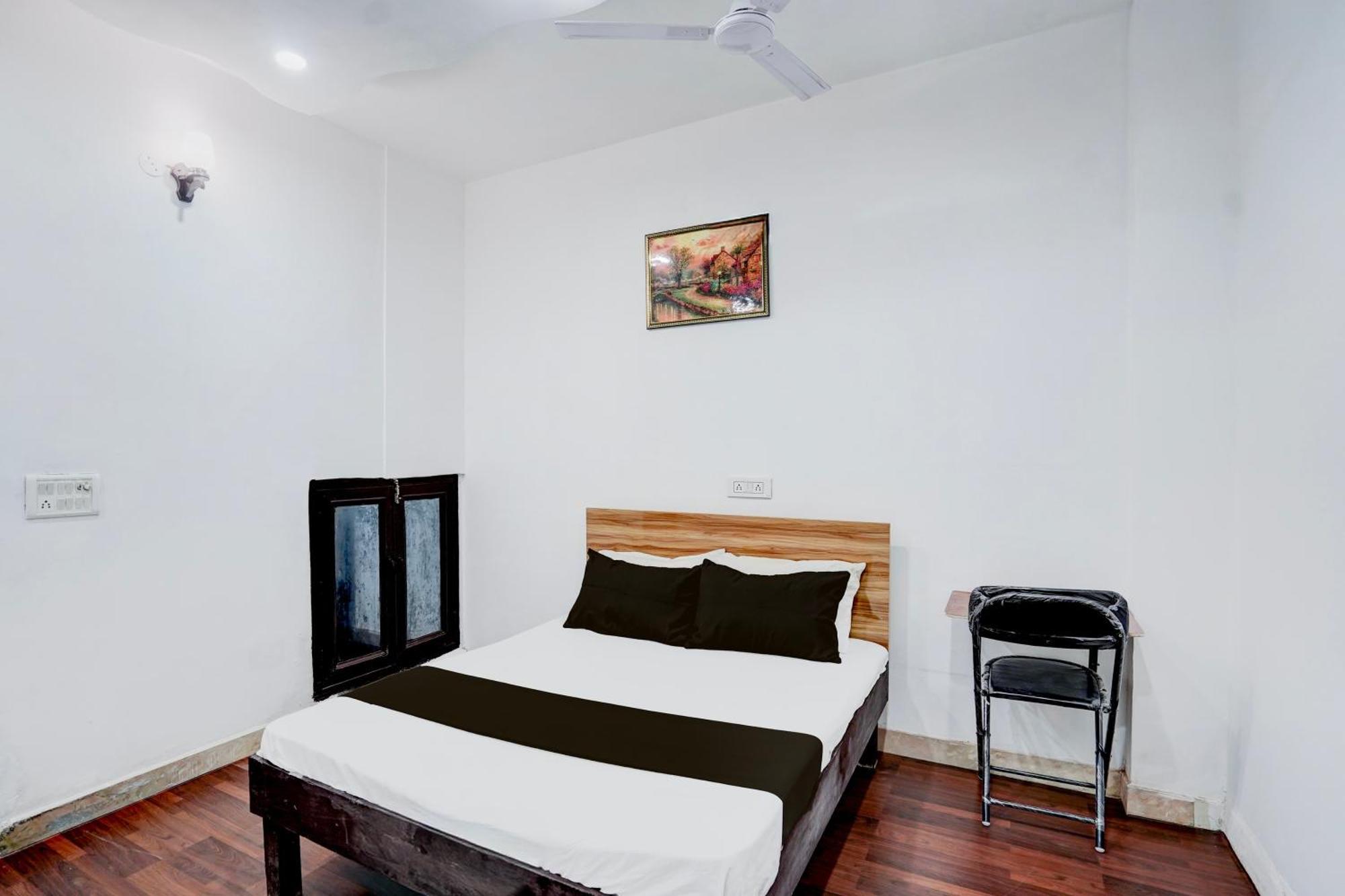 Hotel O Le Empire Stay House Nowe Delhi Zewnętrze zdjęcie