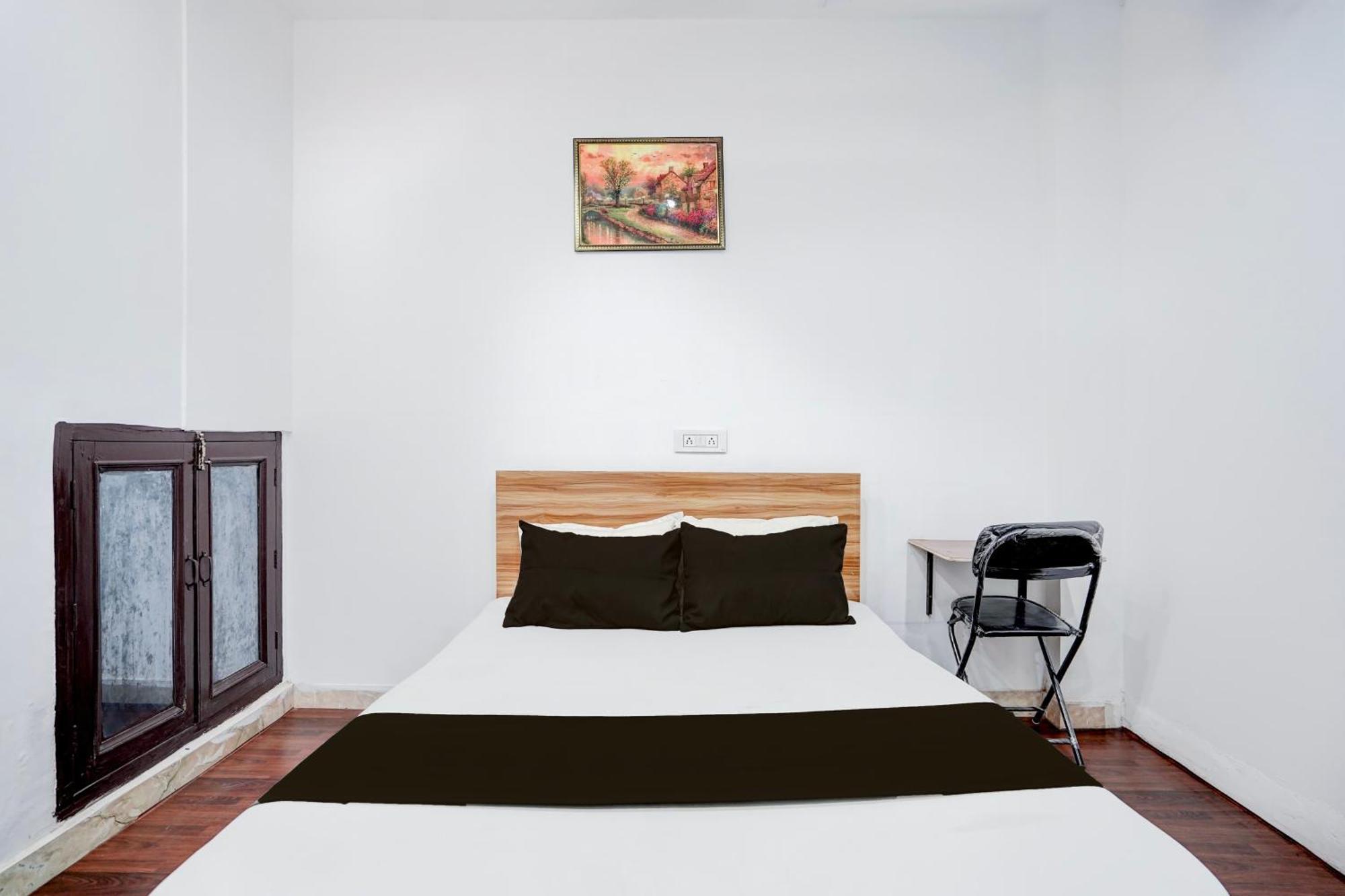 Hotel O Le Empire Stay House Nowe Delhi Zewnętrze zdjęcie