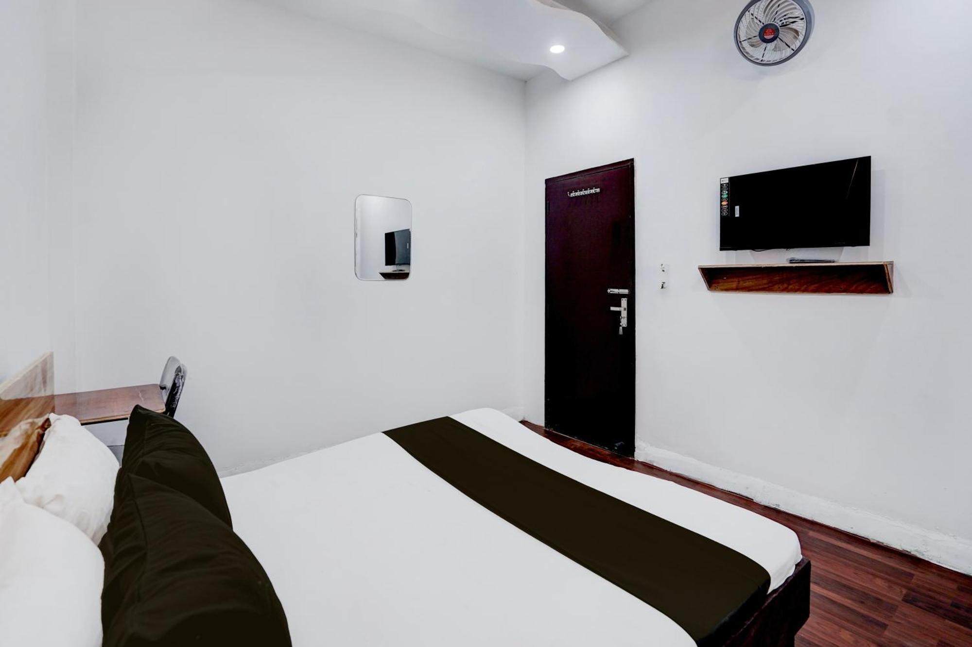 Hotel O Le Empire Stay House Nowe Delhi Zewnętrze zdjęcie